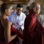 Muslim organization offers meals and robes to Buddhist monks
