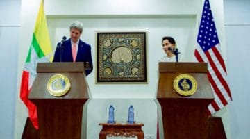 Aung San Suu Kyi and John Kerry address reporters.