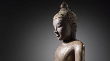 Buddha shakyamuni sculpture in wood and lacquer.